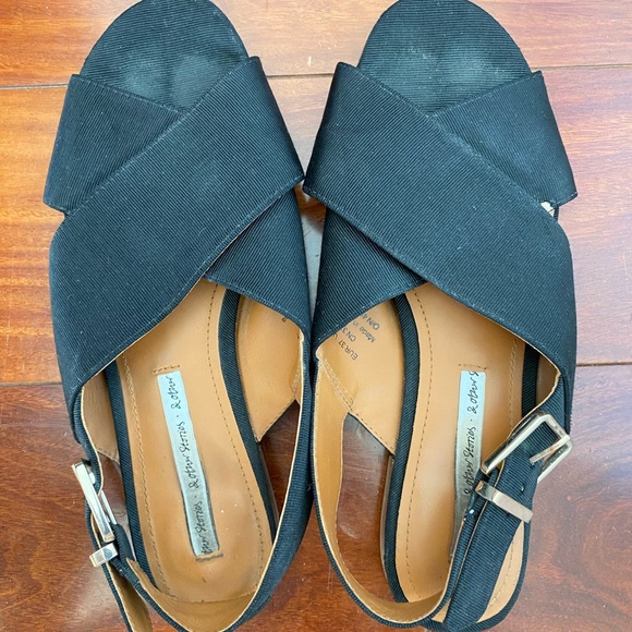 Black Women's Sandals 7 - Picture 1 of 2
